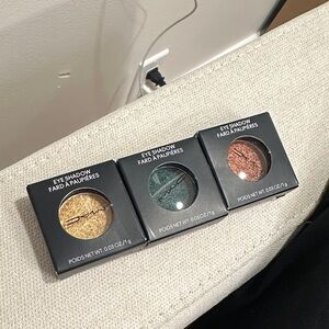Mac Matte Eyeshadow 3 metallic colors!